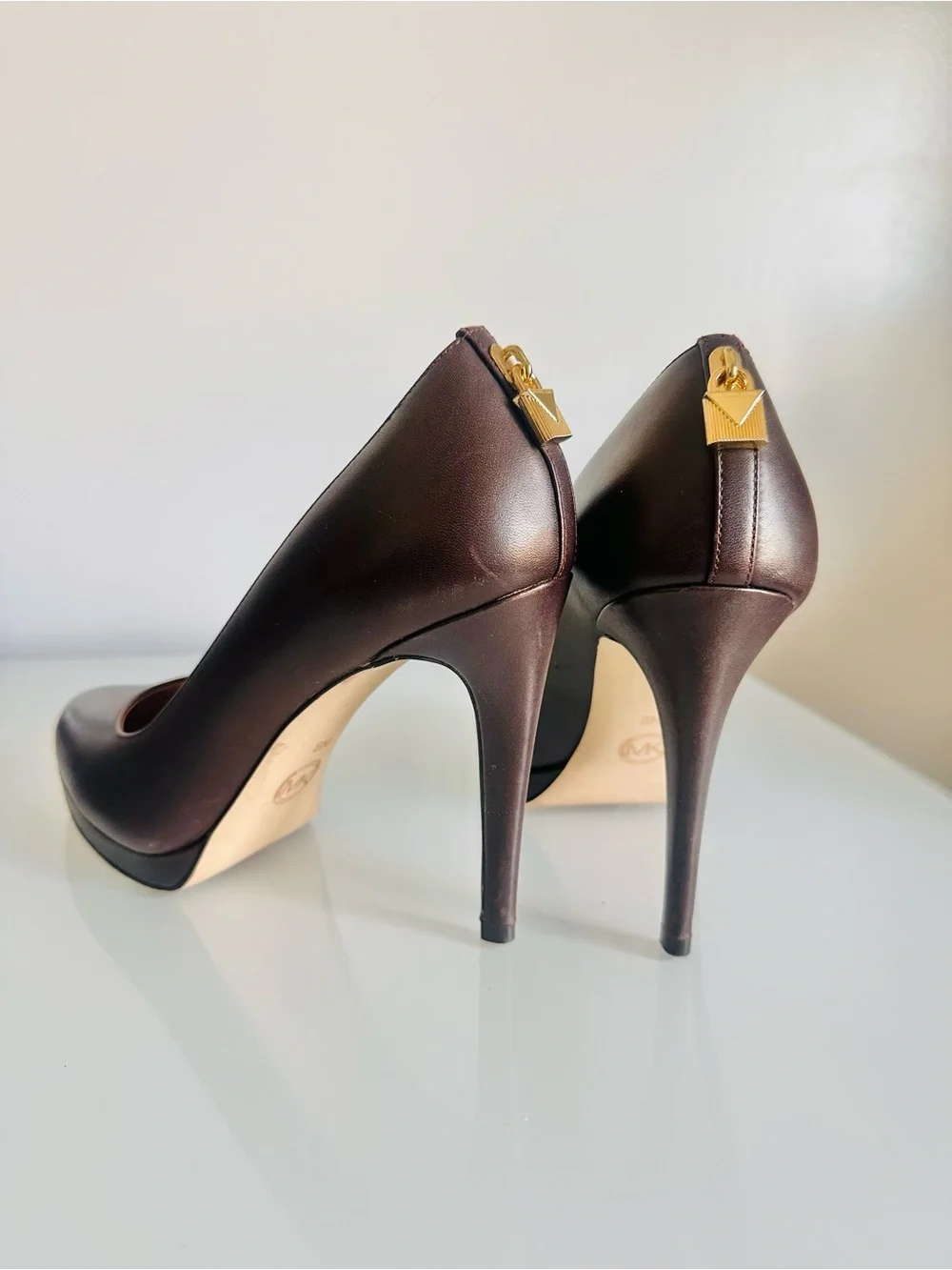 Michael Kors Chocolate Brown Leather Platform Pumps